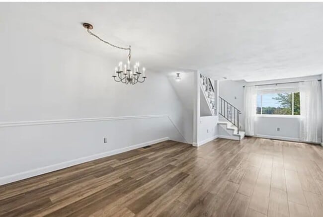 87 Sterling Ln