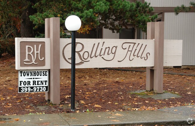 Rolling Hills Townhouses - Rolling Hills Townhouses
