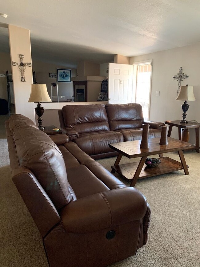 Photo - WINTER RENTAL -- 3 Bedroom 2 Bath Home