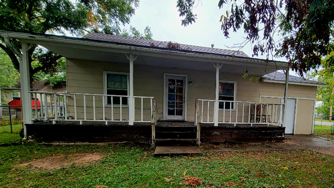 Photo - 316 N Sawyer St House