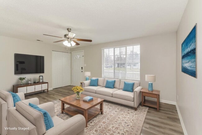 Photo - 2400 Parkhighland Ct