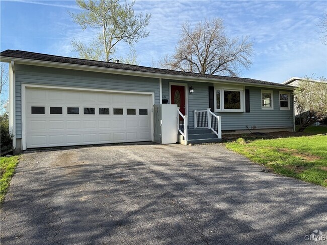 Building Photo - 126 Belleview Dr Rental