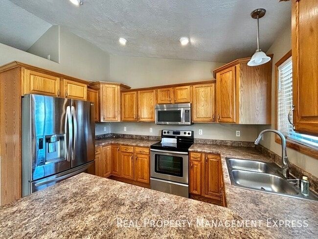 Photo - 7636 S Rose Crest Ct