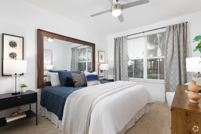 2BR, 2BA - 1,019SF - Primary Bedroom