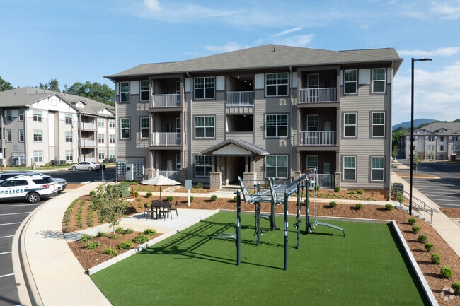 Photo - The Hominy Apartments