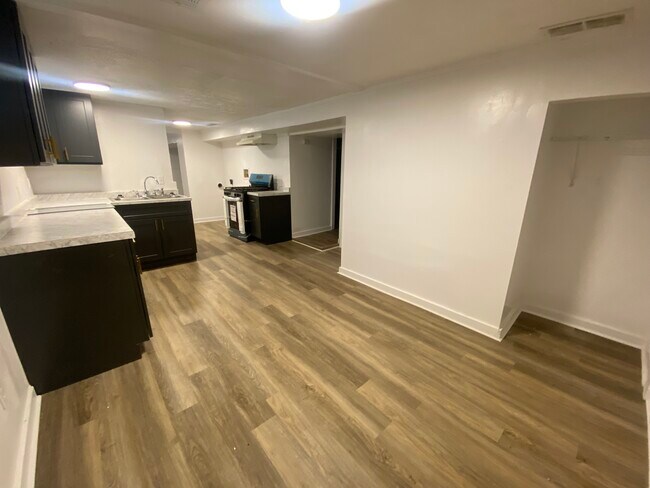 Photo - 4046 Tylor Blvd-4 Unidad 4