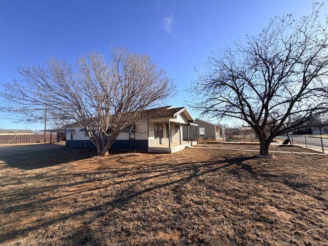 Photo - "Charming 2-Bedroom Retreat with Spacious 1411 sq. ft. Layout on Baylor Street, Lubbock!"