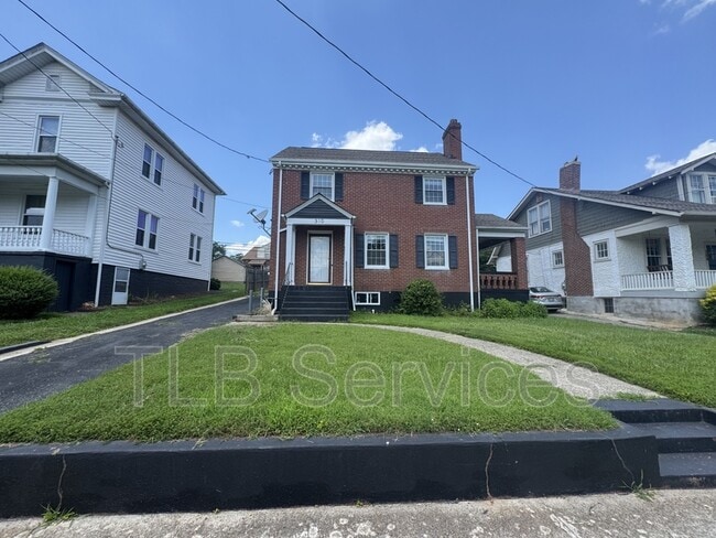 Photo - 310 Yeardley Ave