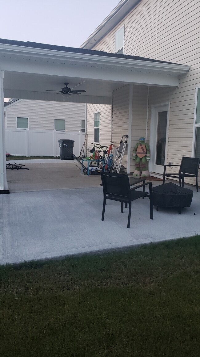 Photo - 413 Marietta Ln