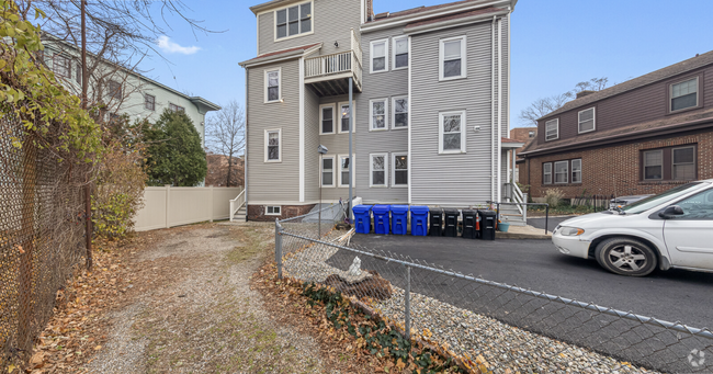 Building Photo - 201 High St Unit #2 Rental