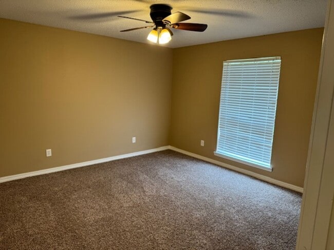 Photo - 5331 Lauri Ln