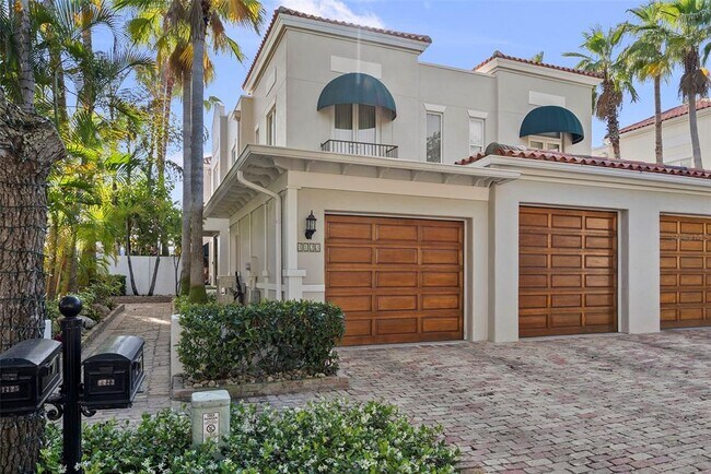 Photo - 1123 Abbeys Way