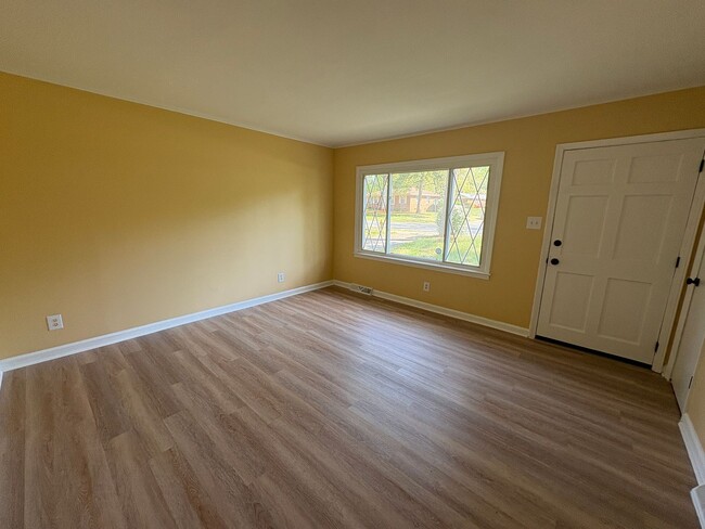 Photo - Adorable 3 Bedroom Home!!