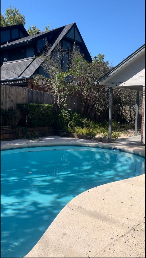 Photo - Gorgeous Pool Home w/ 4bd /2.5ba/Fireplace