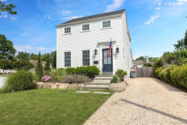 Photo - 155 Bridge St