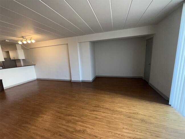 Photo - 5400 Memorial Dr Unit 411