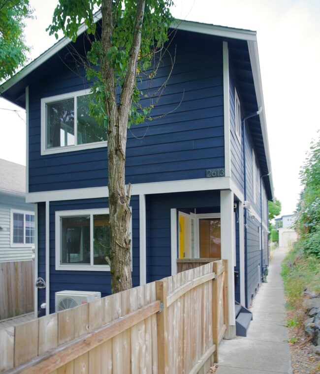 Building Photo - 2613 E Union St Rental