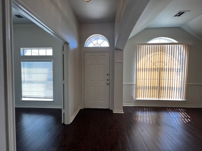 Photo - 1141 Nickerson Ln