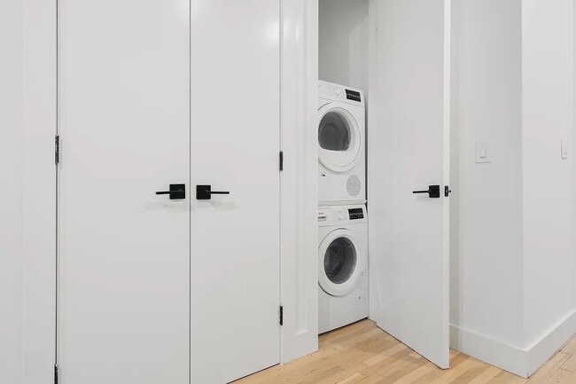 Photo - 425 Amsterdam Ave Unit 2SA