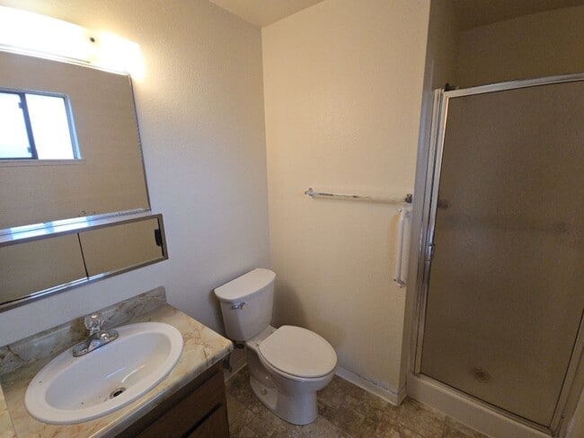 1657 Benjamin Ct