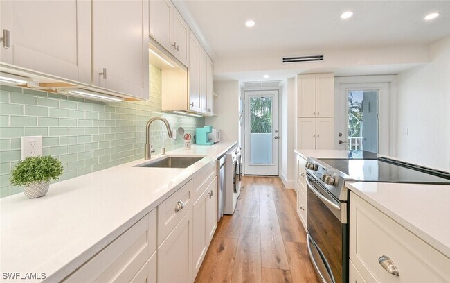 Photo - 250 7th Ave S Unidad 301