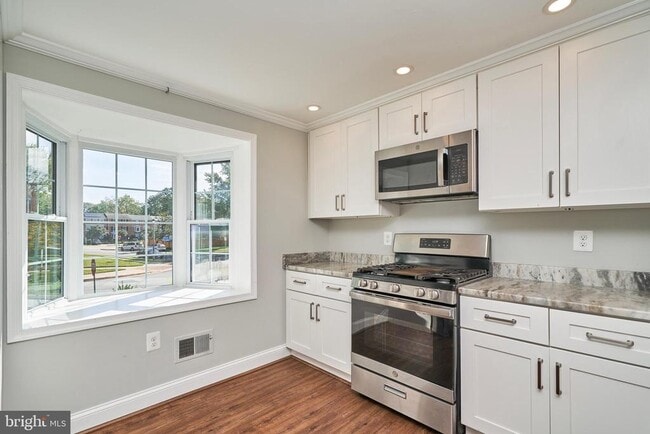 Photo - 8076 St Annes Ct