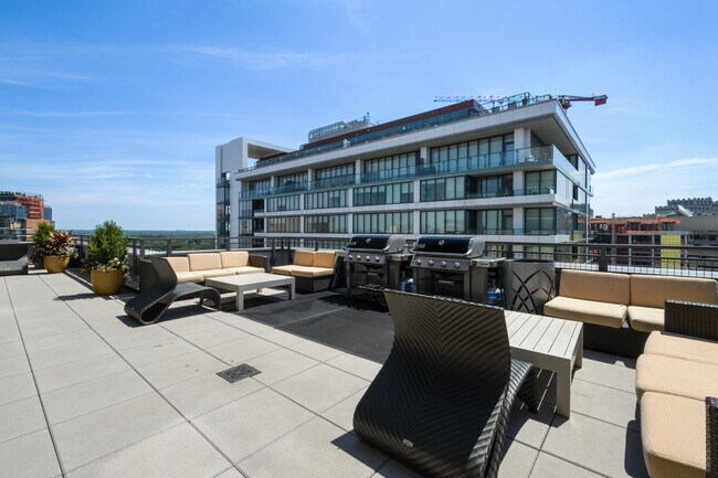 Photo - Ellis Bethesda