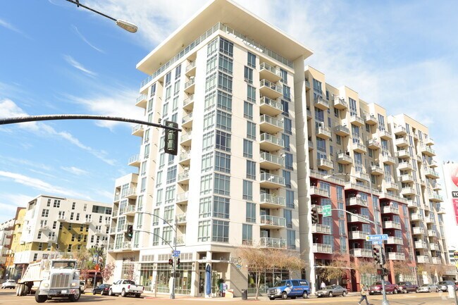 Photo - 16th & Market Workforce Apartments