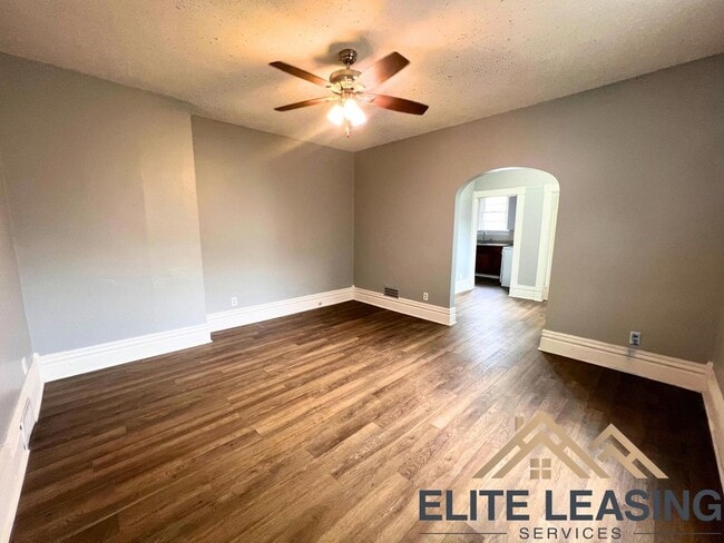 Photo - 521 SW Tyler St Apartment Unit 3