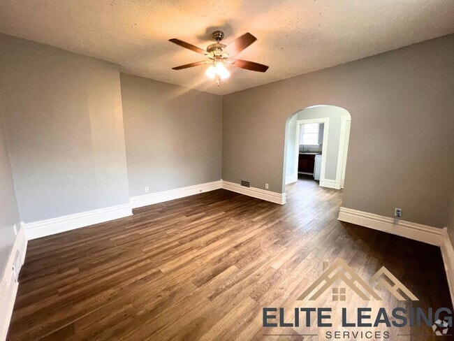 Building Photo - 521 SW Tyler St Unit 3 Rental