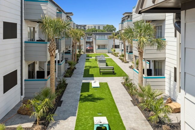 Building Photo - The Ace Apartments