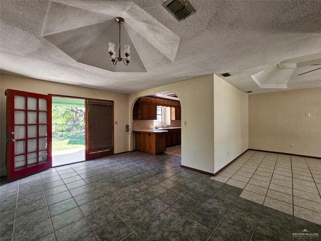 Photo - 15 Jasman Rd