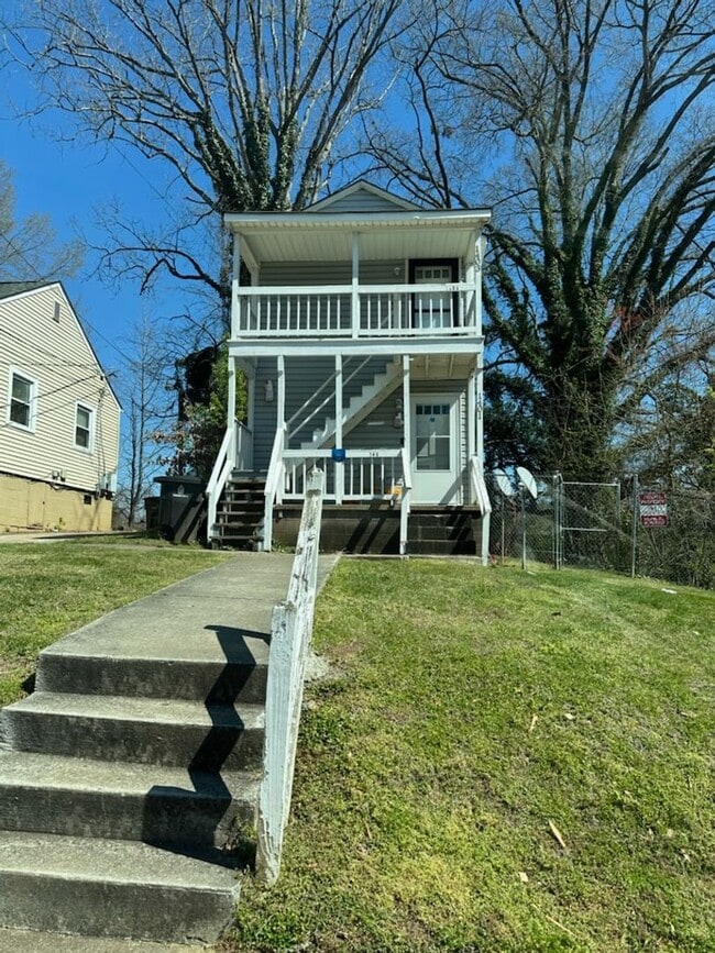 Building Photo - 1403 Underwood Ave Unit 1403 Rental