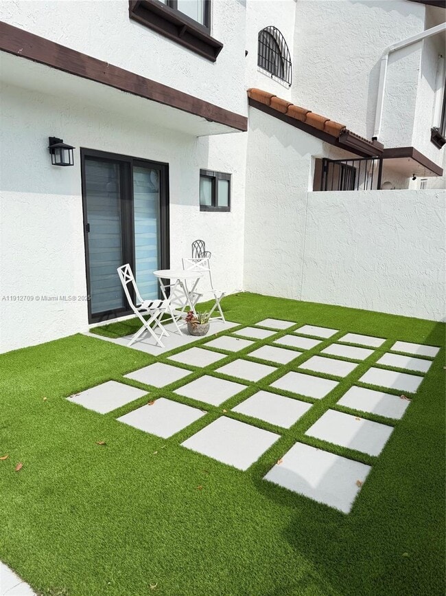 Photo - 1271 SW 124th Ct Unidad 2-E