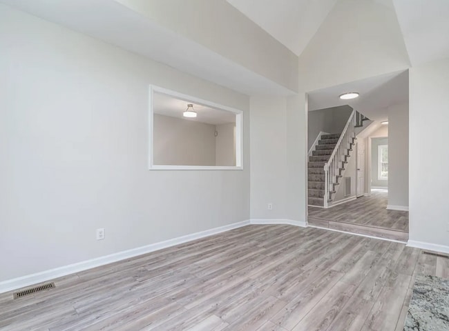 Photo - Gorgeous Renovated Home with Modern Finishes & Gated Community Amenities