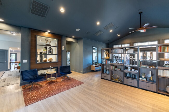 Photo - Attain on 5th