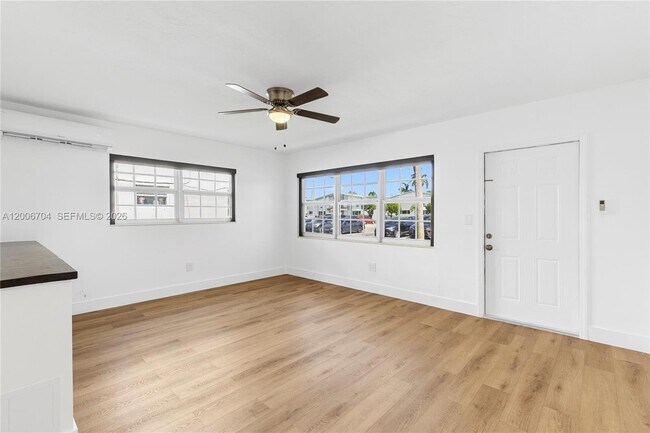 Photo - 1450 NE 171 St Unit 108B