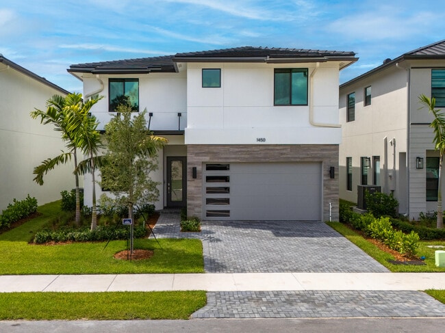 Building Photo - 1450 SW 23rd St Rental