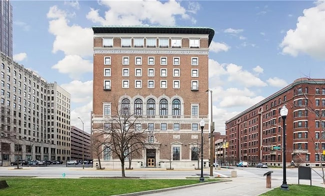 Indianapolis Athletic Club Condo - Indianapolis Athletic Club Condo Unit 304