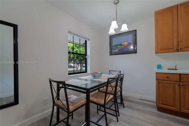Photo - 1099 NE 35th St Unit 2