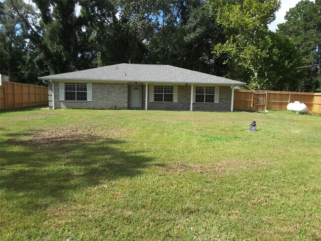 Photo - 18521 Railroad Ave