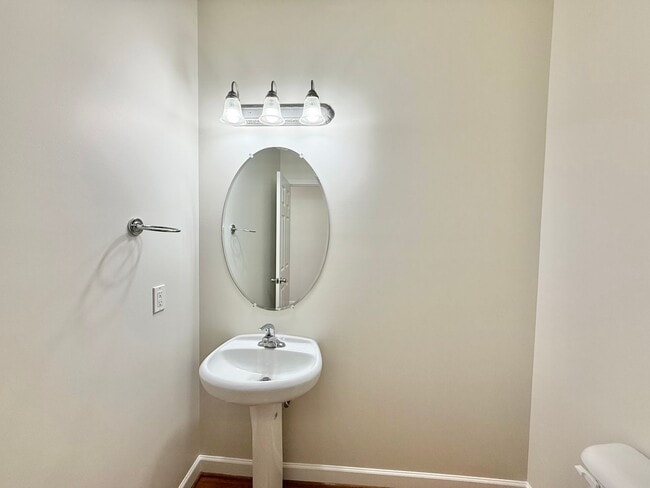 Photo - Gorgeous End Unit 3BD, 2.5BA Raleigh Townhome in a Prime Location Near Triangle Town Center, Poyn...