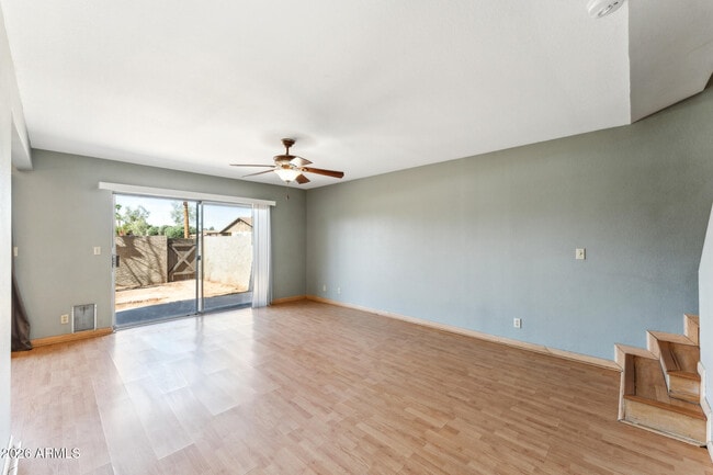 Photo - 2338 W Lindner Ave