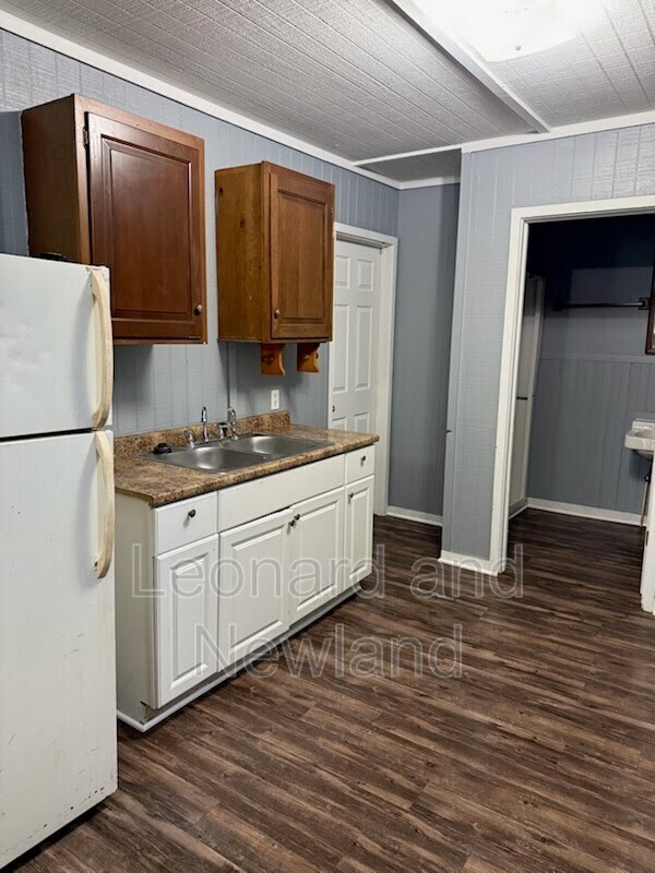 Photo - 908 Putnam Ave