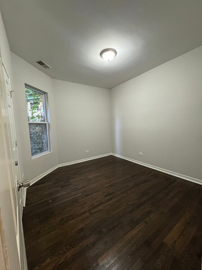 Photo - 6130 S Rhodes Ave Unit 2