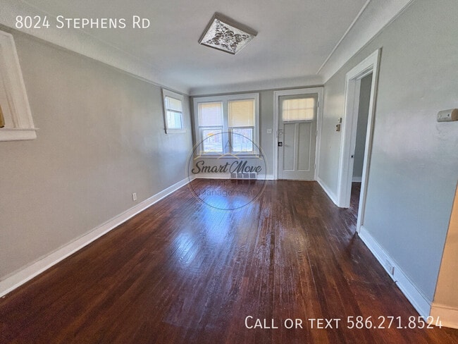 Photo - 8024 Stephens Rd