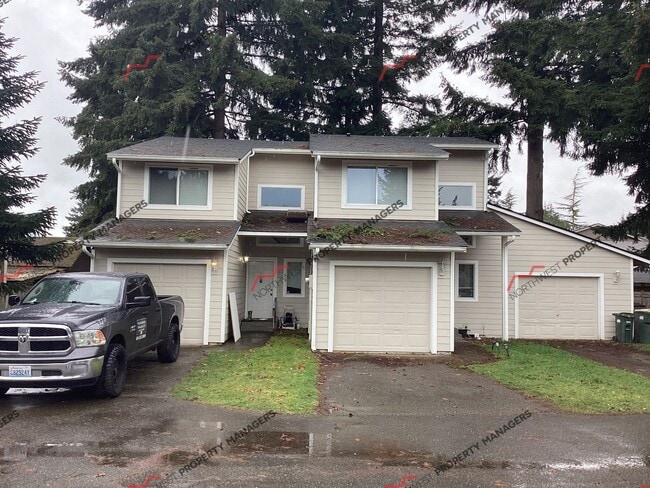 Building Photo - 6520-6522 7th Ave SW Unit 6522