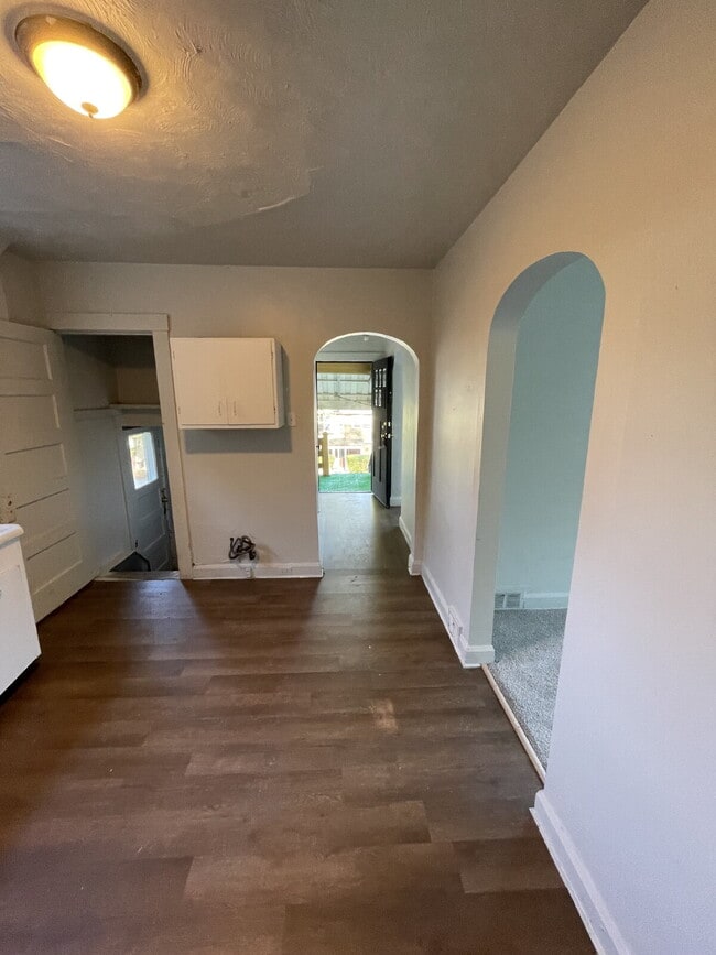 Photo - 3 bedroom in quiet part of Clairton Move in Special 50% off 1st months rent!!