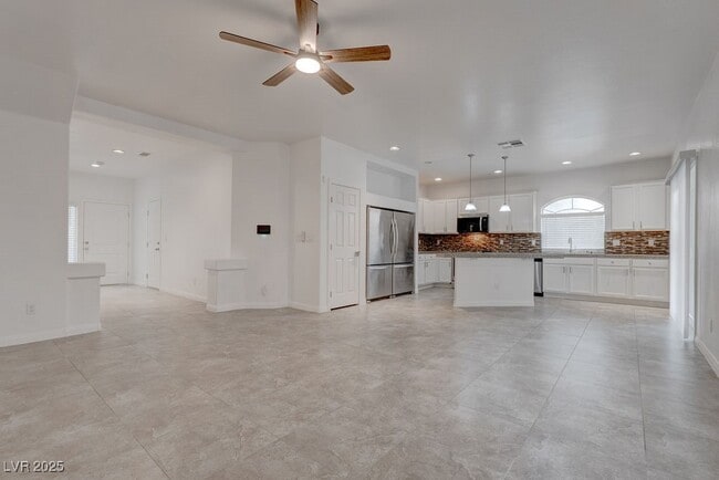 Building Photo - 6027 Gordon Creek Ave Rental