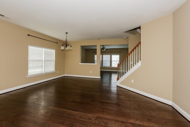 Photo - 4700 Kiddle Ln